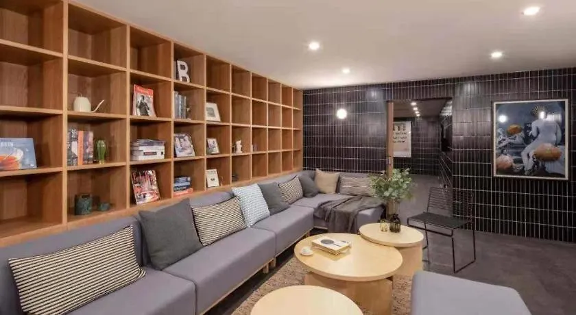 Base-Wending Serviced Apartment Şanghay 3*,  Çin